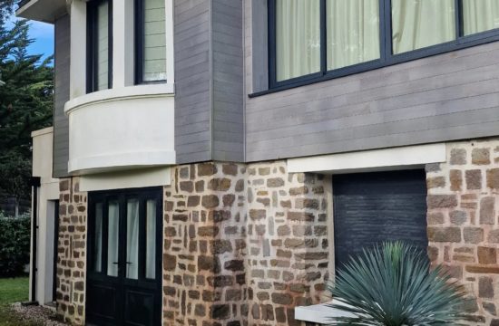 Nettoyage de façade par Dessaude Frédérick