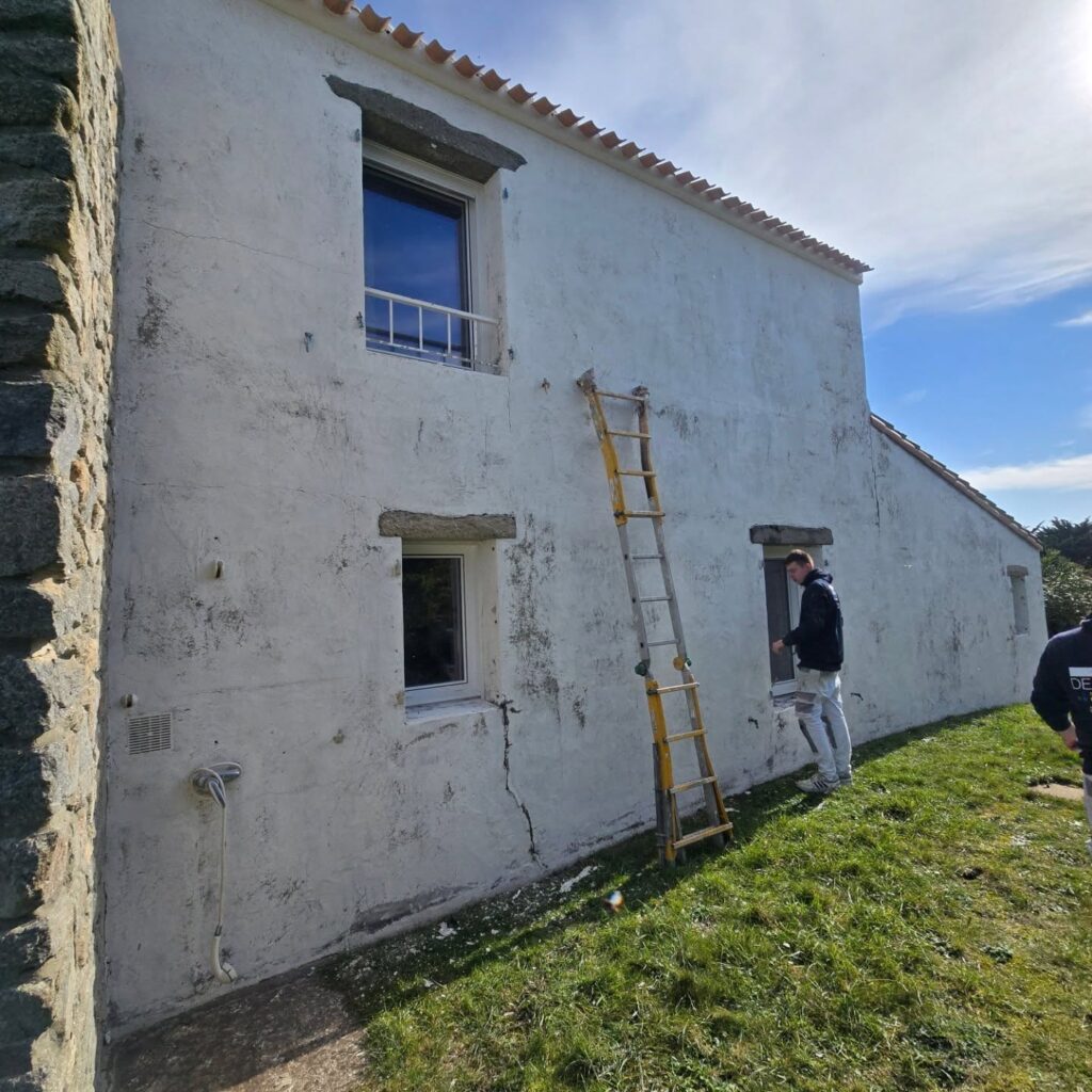 Maison en cours de travaux par Dessaude